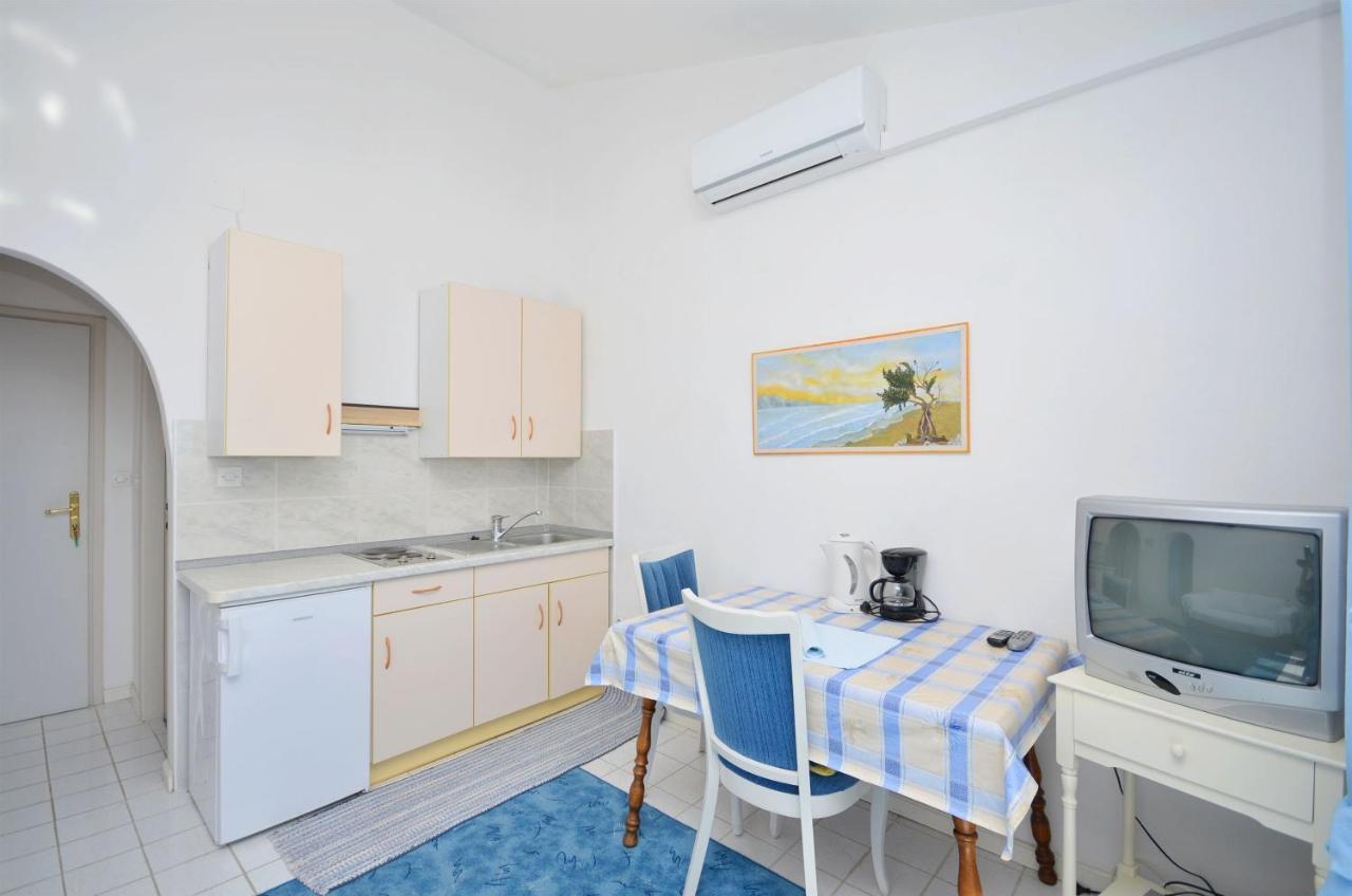 Apartments And Rooms On The Beach Vodice Exterior photo
