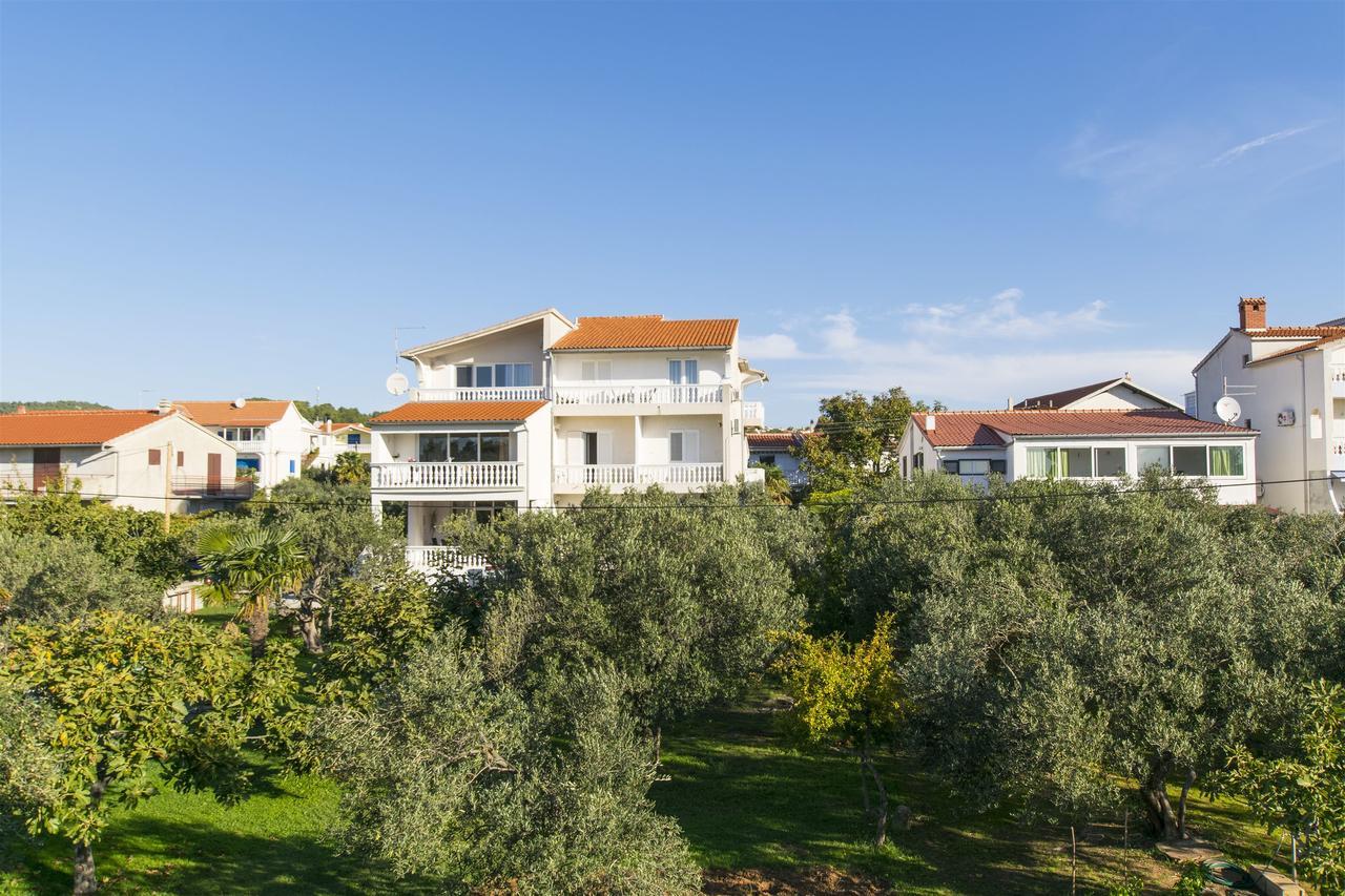 Apartments And Rooms On The Beach Vodice Exterior photo